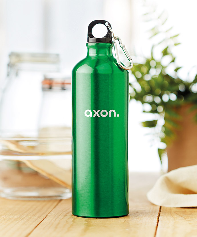 Metallipullo kätevillä ominaisuuksilla ja omalla painatuksella